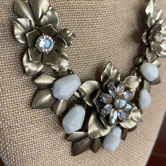 Gardenia Convertible Statement Necklace - Picture 6 of 16